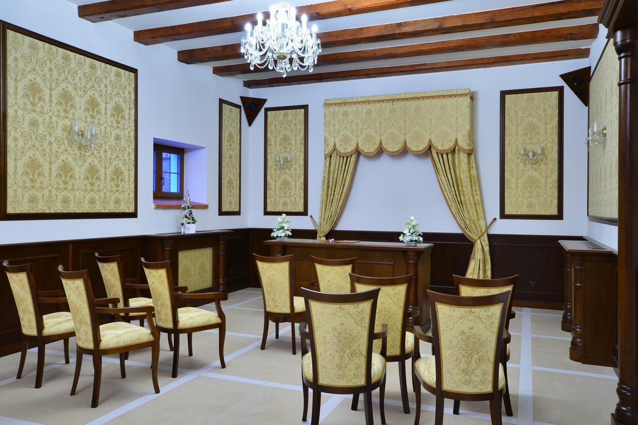 Hotel Maly Pivovar Klaster Hradiste nad Jizerou Экстерьер фото