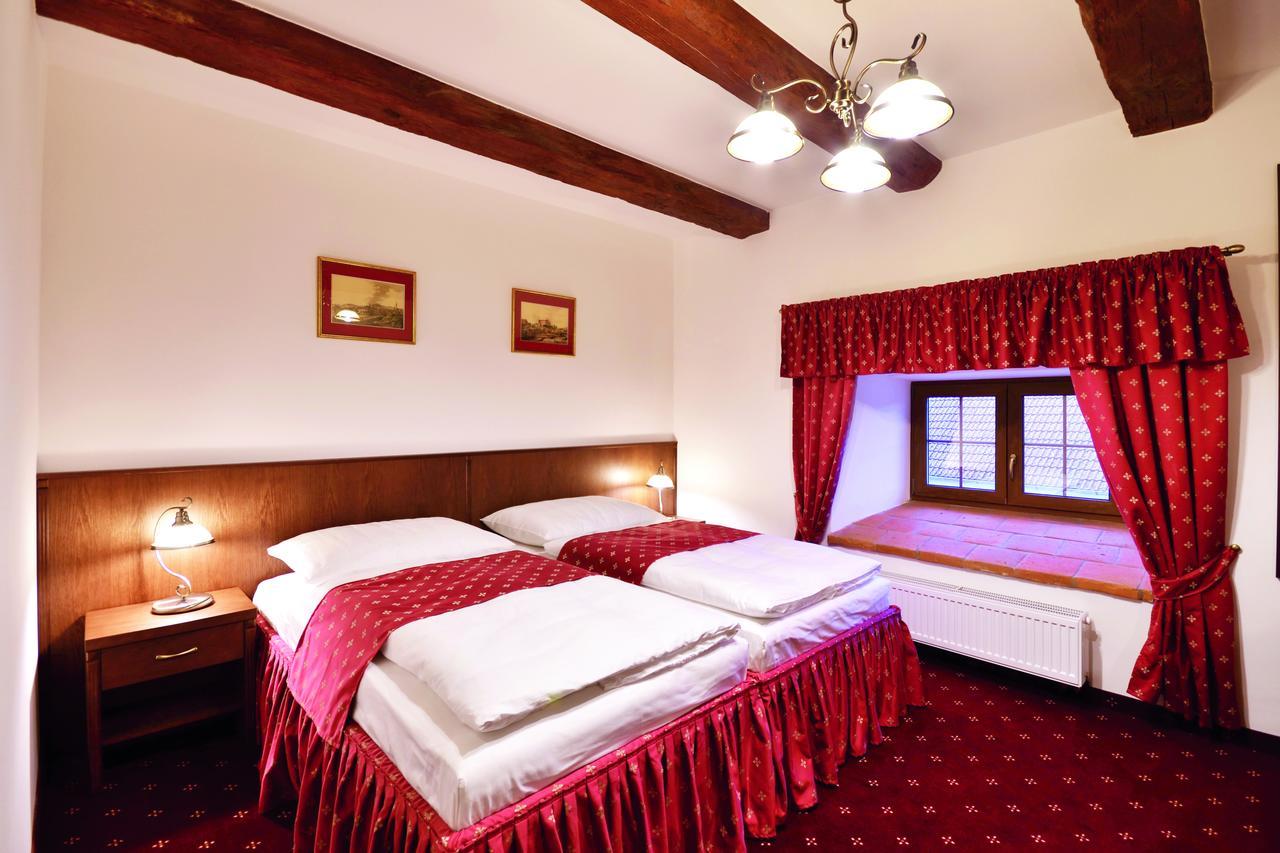 Hotel Maly Pivovar Klaster Hradiste nad Jizerou Номер фото