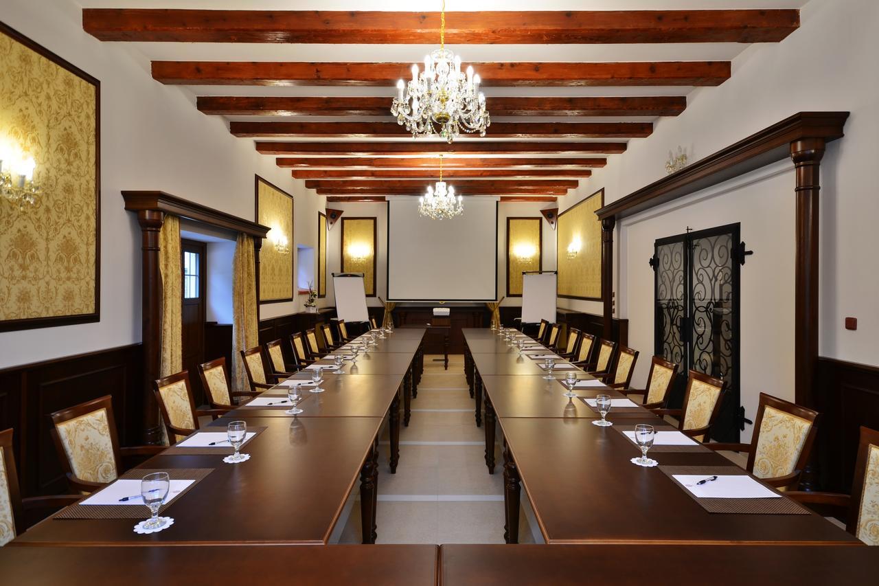 Hotel Maly Pivovar Klaster Hradiste nad Jizerou Экстерьер фото