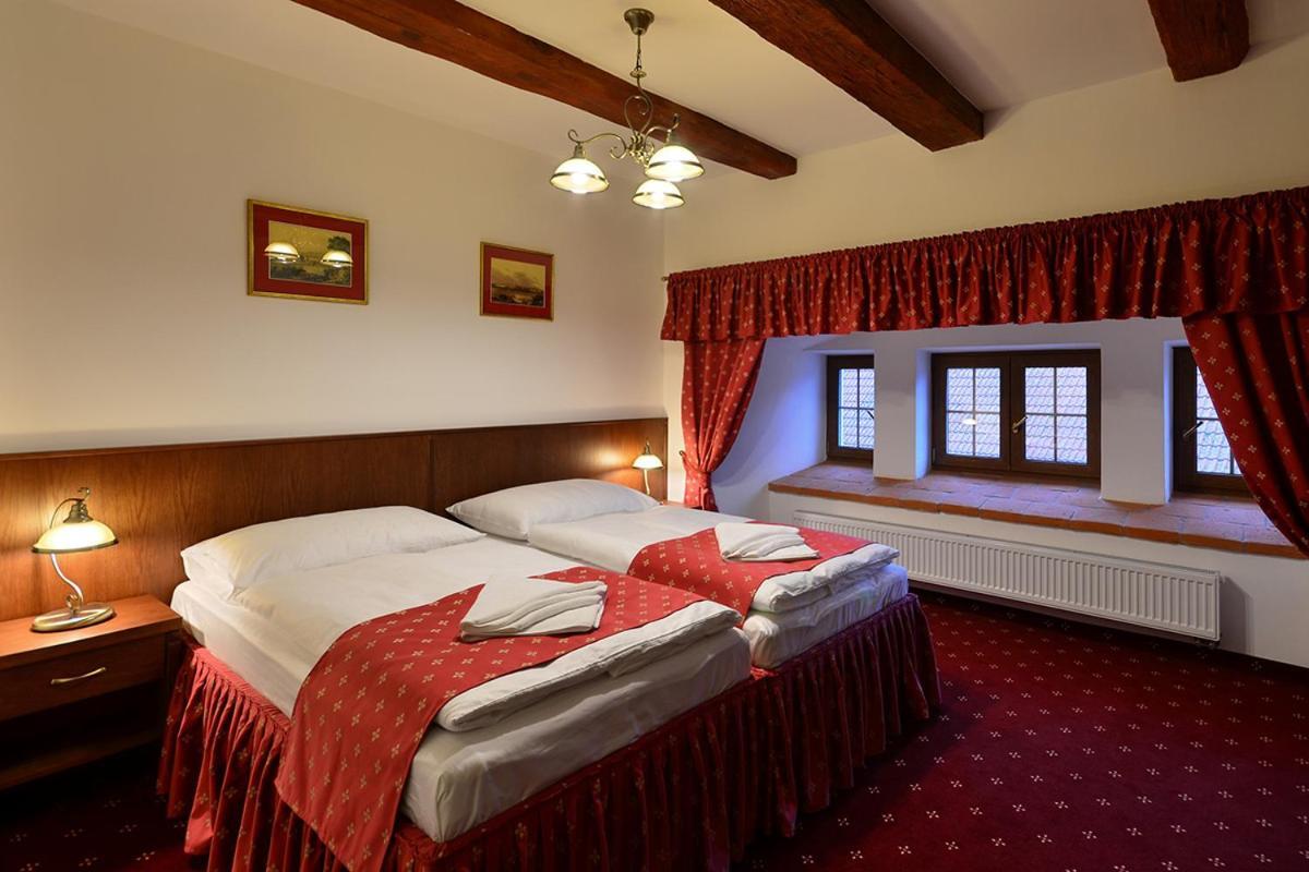 Hotel Maly Pivovar Klaster Hradiste nad Jizerou Экстерьер фото